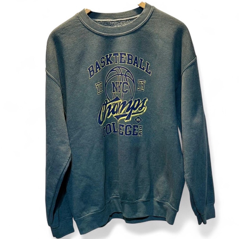 Golden Hour Basketball NYC Champs College Graphic Sweatshirt Teal M/L